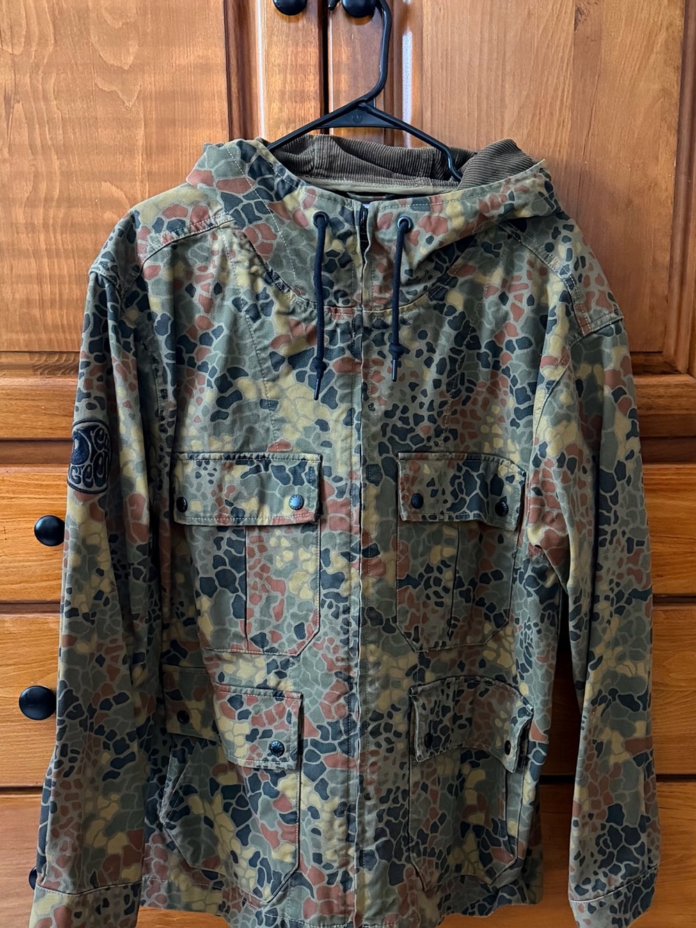 Pretty Green Men's Hooded Field Jacket in Olive Camo
